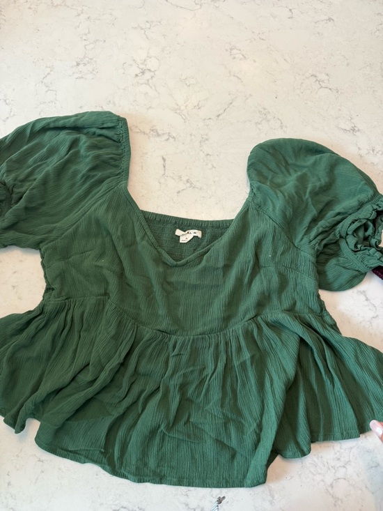 O'Neill Tops - O’Neil Emerald Green Puff-Sleeve Peplum Blouse